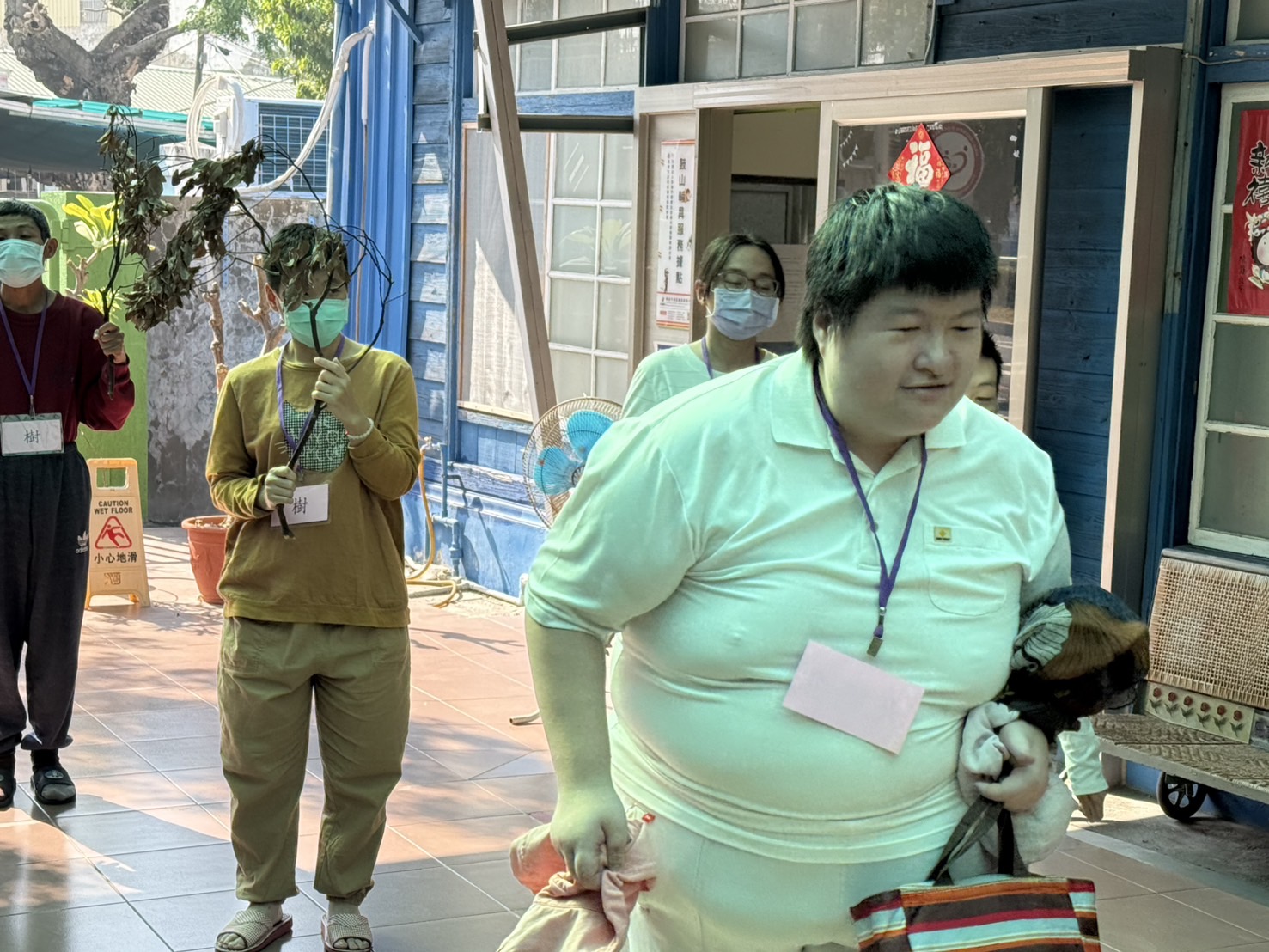 話劇表演及一家人舞蹈活動照片 3